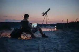 What is a digital nomad
